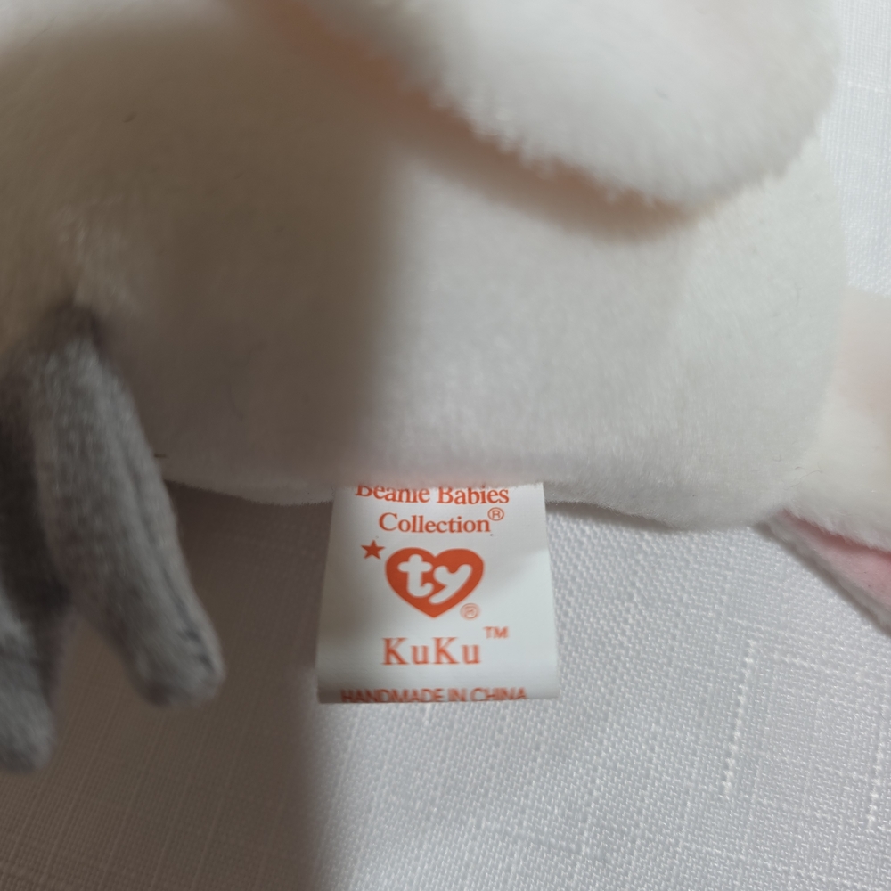 Vintage & w/ Errors!  TY Beanie Baby "KuKu". (97/98) - Picture 9 of 10